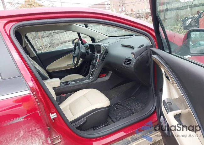 1G1RD6E45BU102666: 43618390