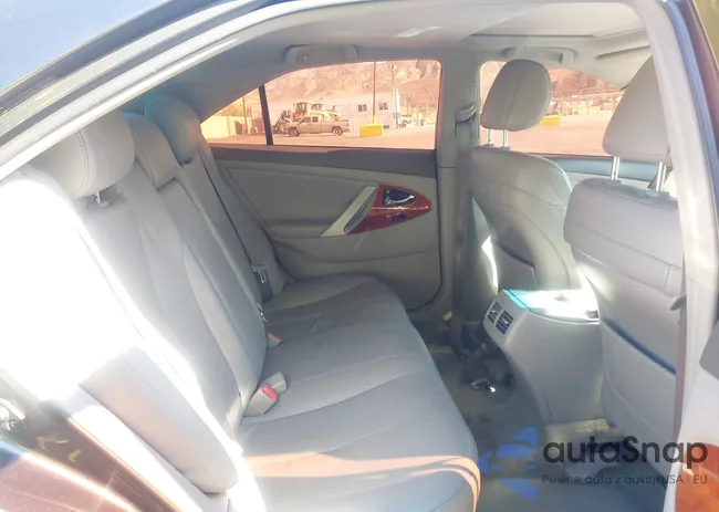 4T4BF3EK9AR078243: 43618492