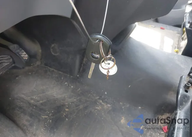 1FTYE2YM8JKA96666: 43618641