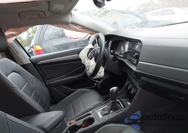 3VWC57BU1MM070193: 43618735