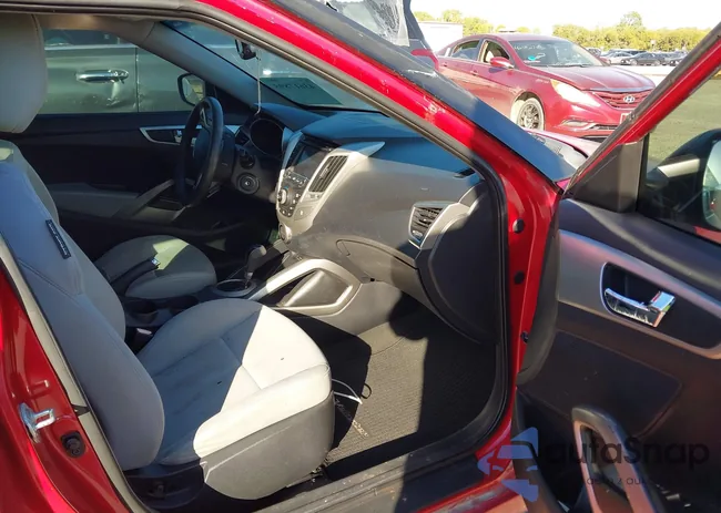 KMHTC6AD9DU093846: 43617895