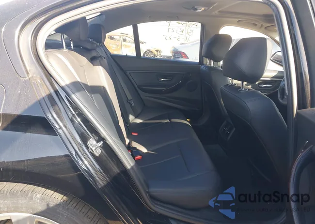 WBA3B1G56FNT07177: 43618067