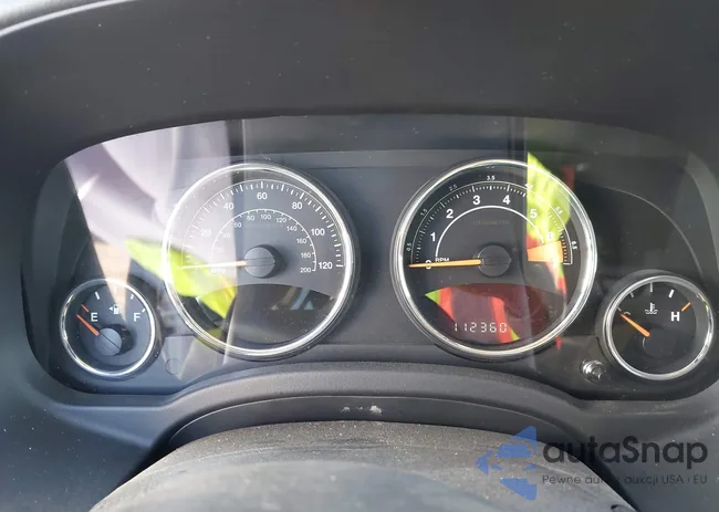 1C4NJDEB4HD107593: 43618106