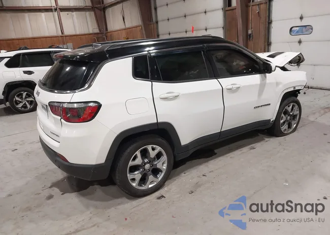 3C4NJDCB5LT145968: 43619373