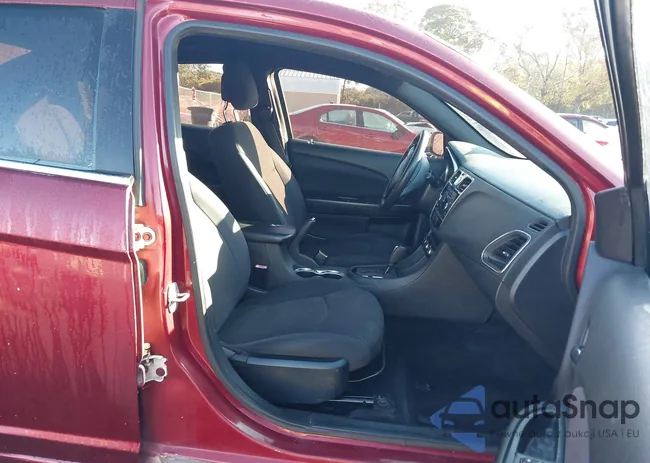 1C3CCBAB7EN214028: 43619428