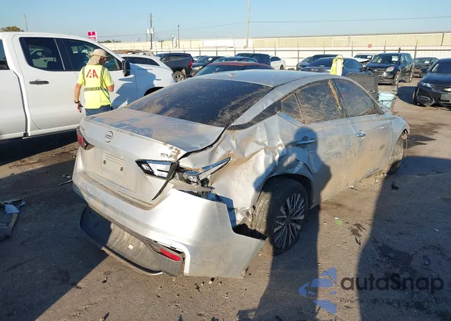 1N4BL4DV0RN410252: 43619503