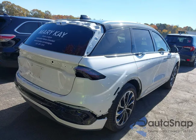 5LMPJ8KA8RJ776893: 43619522