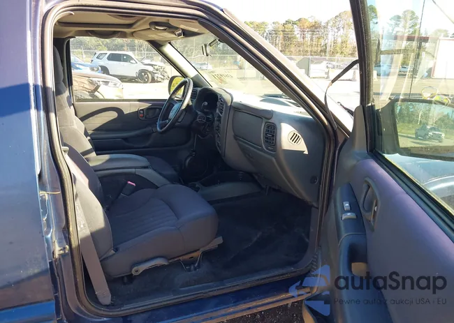 1GNDT13X64K107952: 43619271