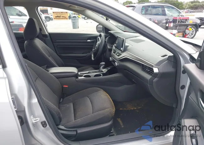 1N4BL4DV0RN351896: 43620402