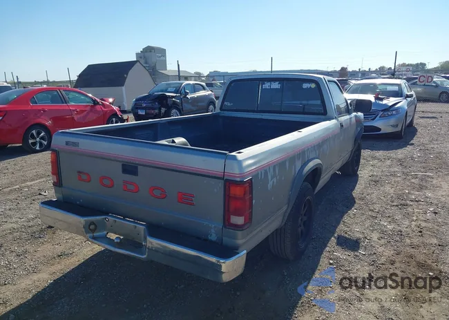 1B7GL26X0NS535539: 43620544