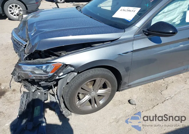 3VWC57BU0KM107375: 43620651