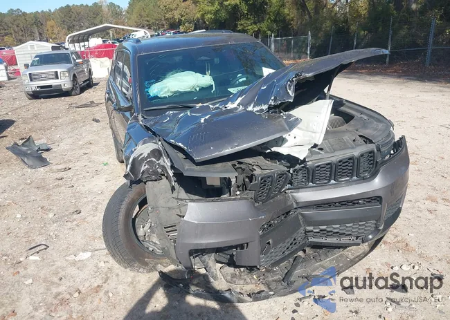 1C4RJJAG2P8705979: 43620657