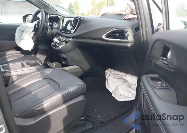 2C4RC1BG2SR545270: 43620212