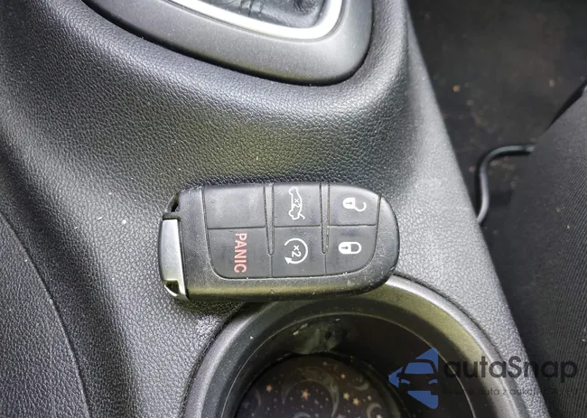 1C3CDFEBXED832870: 43621719