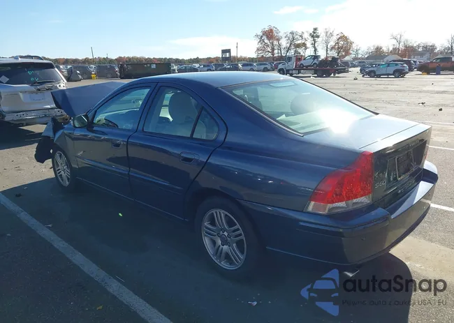 YV1RS592172644750: 43621752