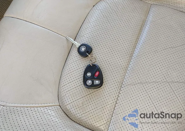 1G6KF5491YU330931: 43621786