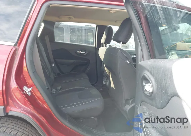 1C4PJLCB0FW670728: 43621807