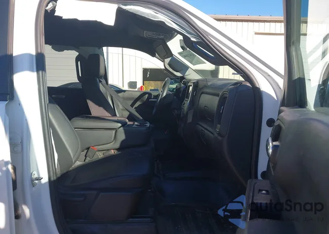 3GCUYAEF7MG208665: 43621044