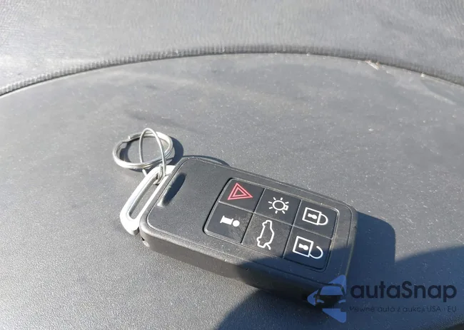 YV4902DZ3D2398632: 43621078