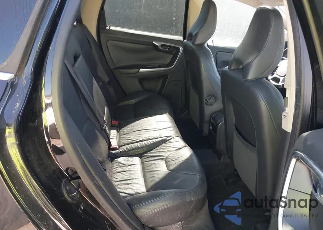 YV4902DZ3D2398632: 43621078