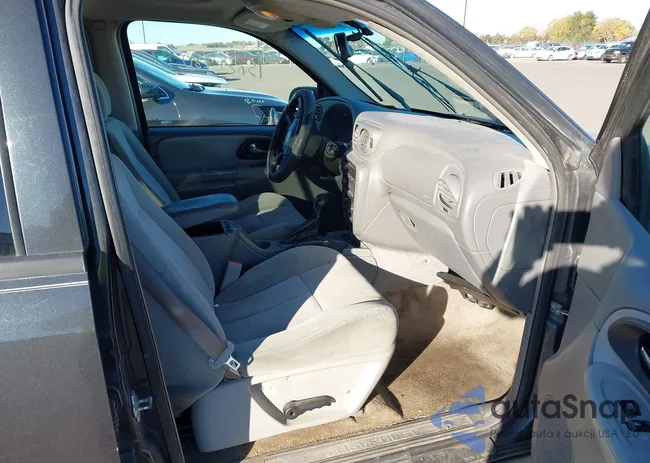 1GNET16S356193333: 43622180