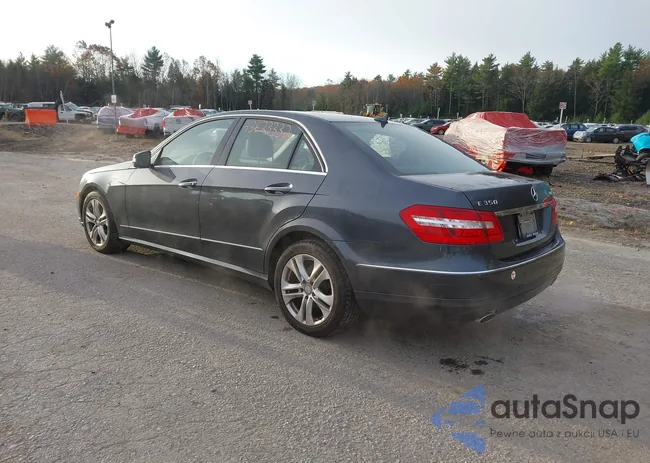 WDDHF8HBXAA181616: 43623332