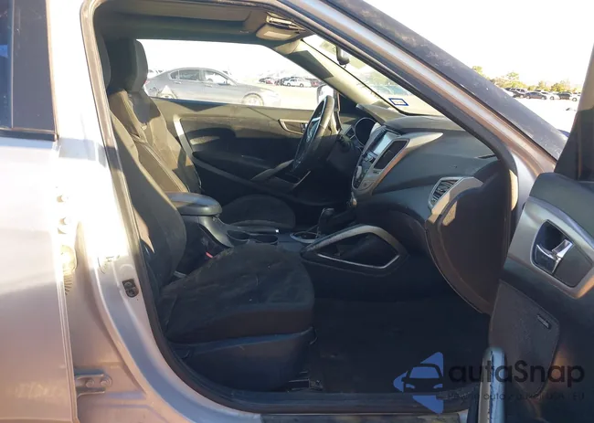 KMHTC6AD0HU317429: 43623226