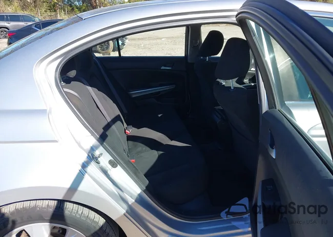 1HGCP26728A038443: 43624626