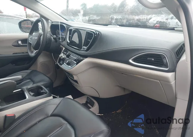 2C4RC1L77PR588847: 43624677