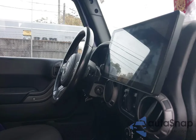 1C4BJWDG4HL674310: 43625417