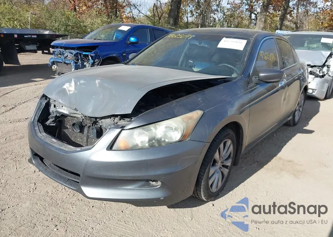 1HGCP3F82BA012057: 43625098