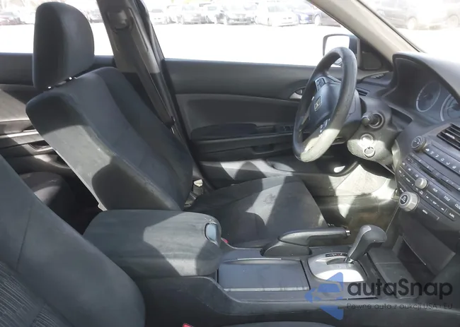 1HGCP2F32CA244111: 43625197