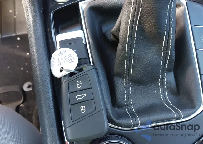 3VVMX7B26PM354084: 43626508