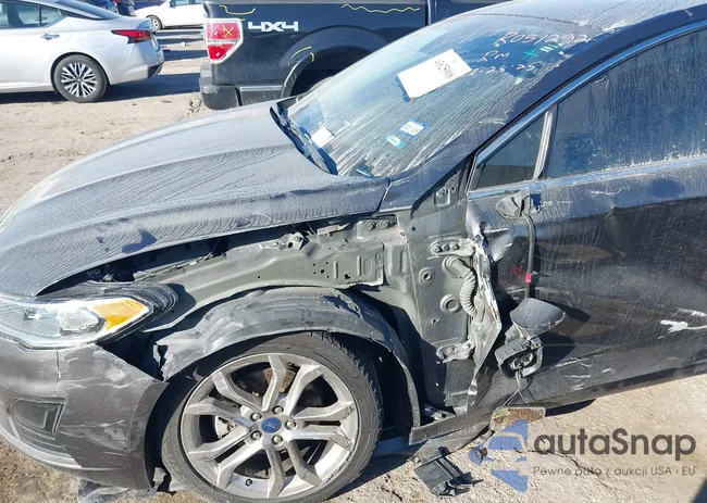 3FA6P0CD2KR252779: 43625908