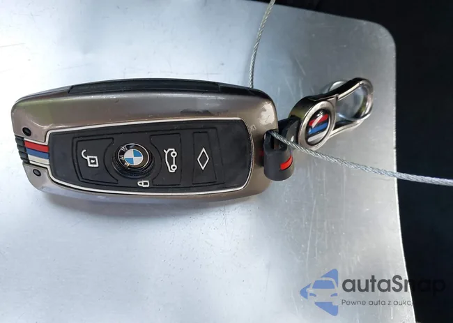 WBA4A9C58GG695224: 43626185