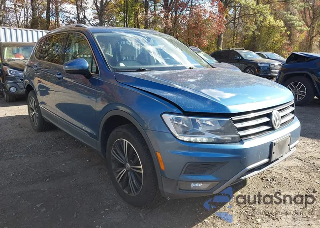 3VV2B7AX2JM124116: 43627359