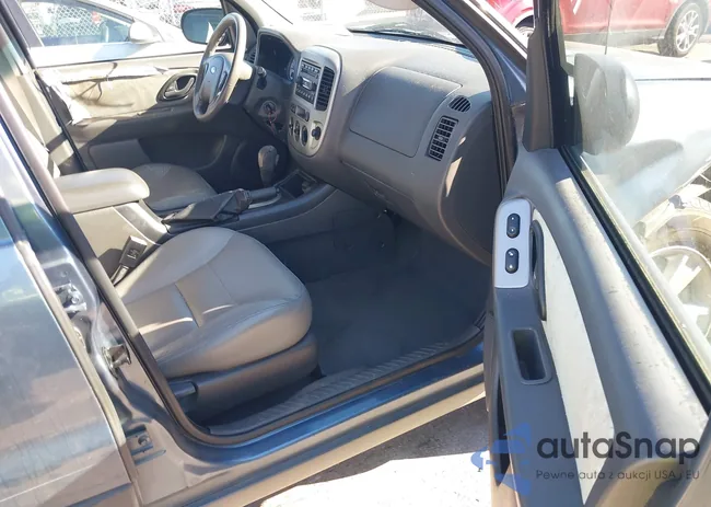 1FMCU93195KA79329: 43627450