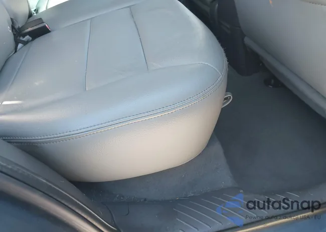 1FMCU93195KA79329: 43627450