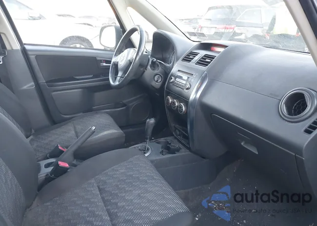 JS2YB413685109550: 43627812