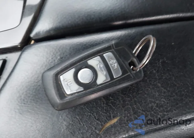 WBAFU7C50CDU61983: 43627818