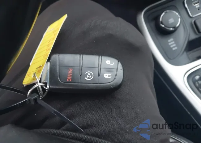 3C4NJDBBXJT262461: 43627074