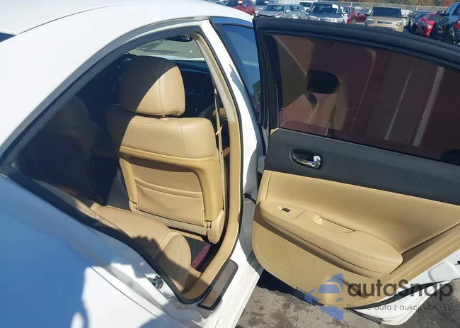 1N4AA5APXBC813749: 43628577