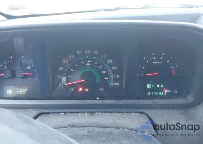 3D4PG5FV2AT242192: 43628582