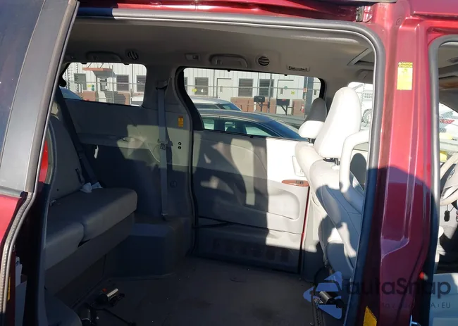 5TDYK3DC7ES460523: 43628683