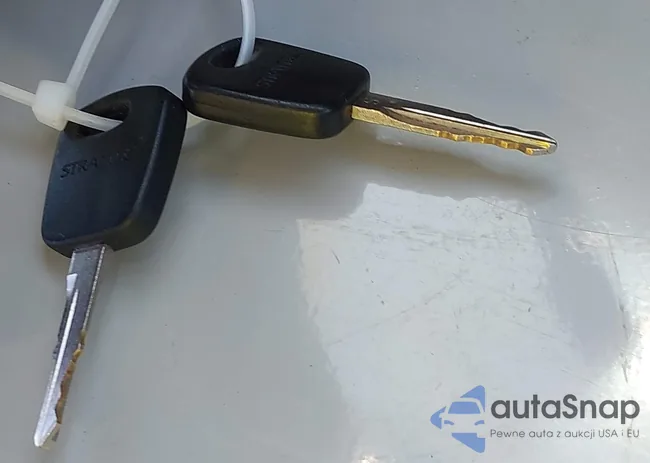 1FMNU43S21EC12820: 43627995