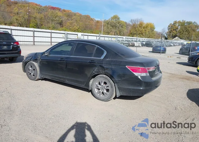 1HGCP2F60CA098821: 43628070