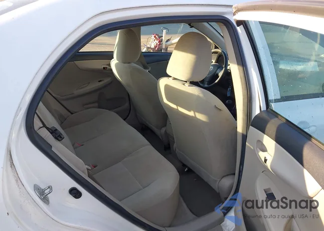 2T1BU4EE9CC870056: 43628181