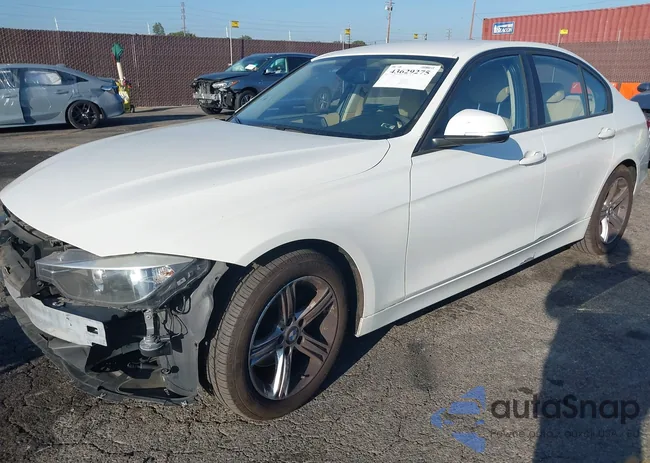 WBA3C1C54EK109829: 43629275