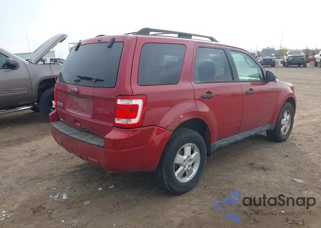 1FMCU9D75BKA95008: 43629283