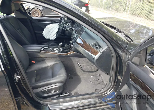 WBA5A5C53GG353497: 43629359